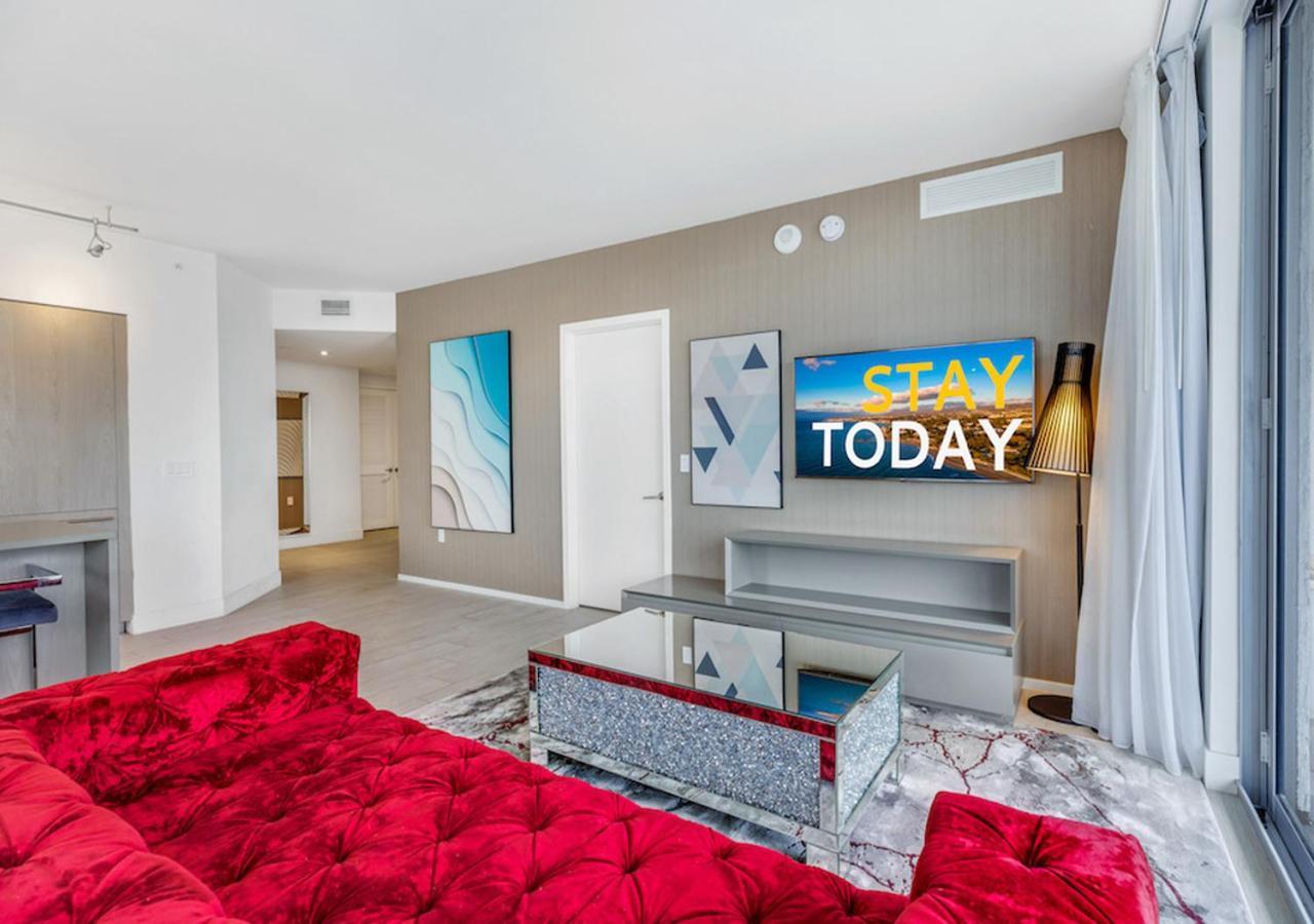 Hyde House Three-bedroom, Waterfront, Ocean And Intercostal View, Rooftop Pool, 5 Min Walk To * Hollywood